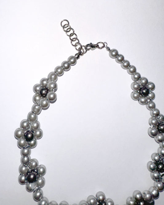 collar flores cuentas vidrio