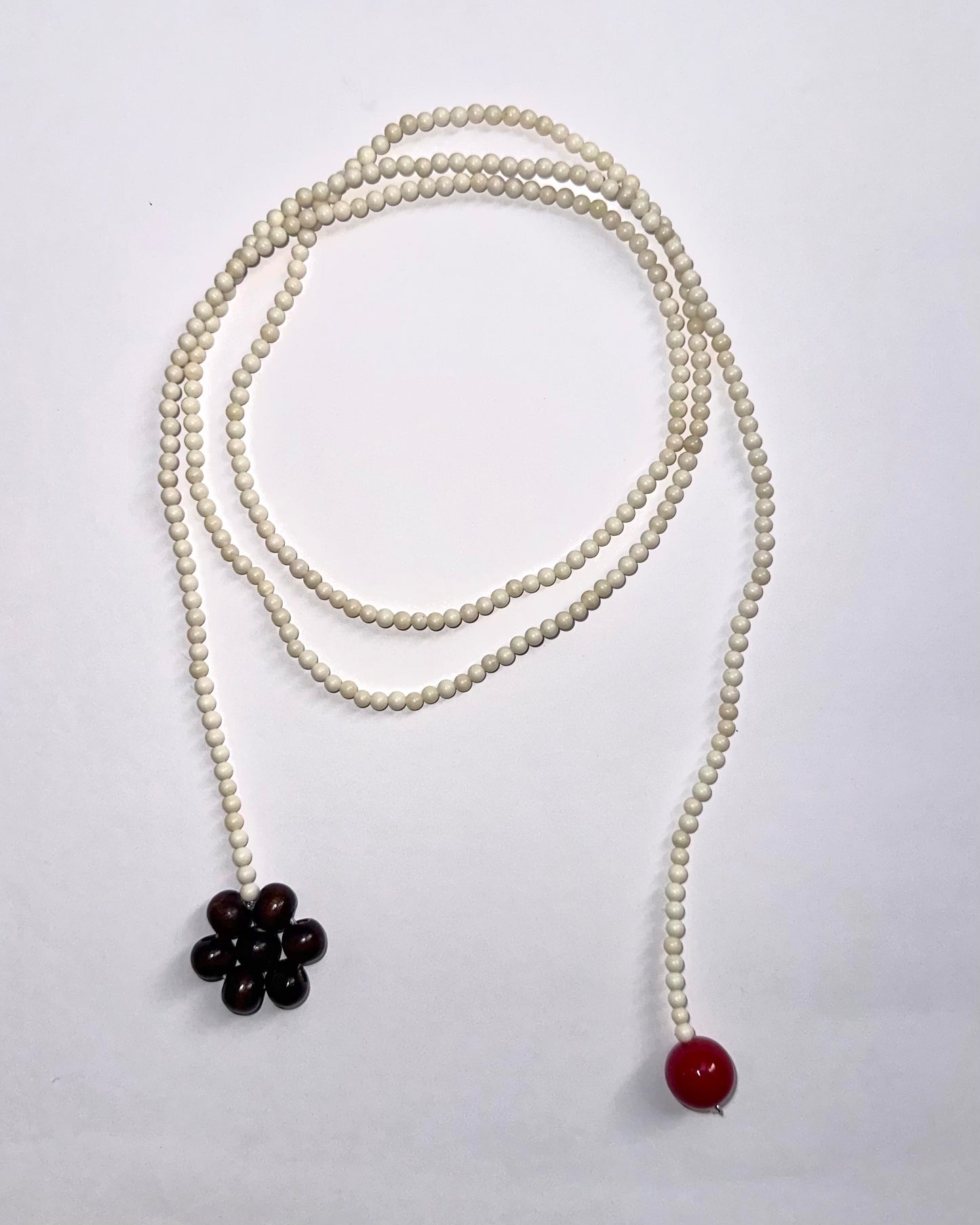 collar largo perlas vidrio y madera
